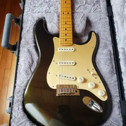 FENDER AMERICAN ULTRA STRATOCASTER HSS 6 STRING MAPLE FINGERBOARD ELECTRIC GUITAR - TEXAS TEA
