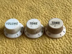 1958 FENDER STRATOCASTER ORIGINAL KNOBS. V,T,T.