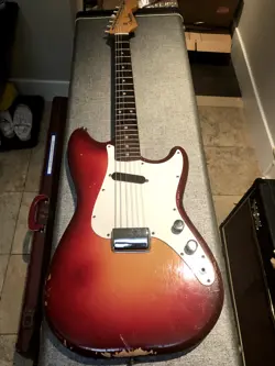 1962 FENDER MUSICMASTER - CHERRY SUNBURST