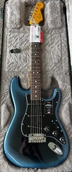 FENDER AMERICAN PROFESSIONAL II STRATOCASTER, DARK NIGHT WITH CASE - 7.8 LBS