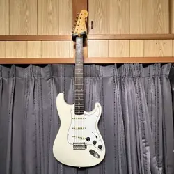 10 SUMMER VACATION  THE END OF AUGUST /FENDER JAPAN FENDER ST62-85 JV SERIAL