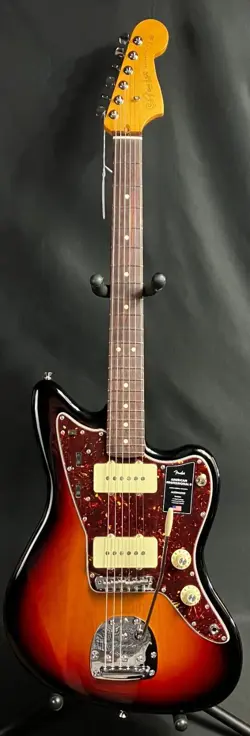 FENDER AMERICAN PROFESSIONAL II JAZZMASTER ELECTRIC GUITAR 3-TONE SUNBURST (066)