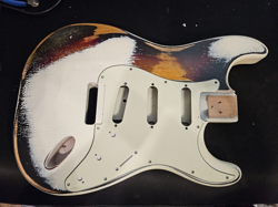 ALDER NITRO REFINISH RELIC OLYMPIC WHITE/SUNBURST GUITAR BODY FITS FENDER STRAT