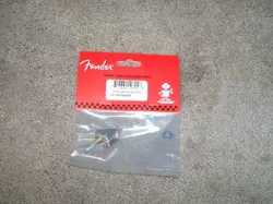 GENUINE FENDER 50K 2B CTR DETENT SNAP-IN POTENTIOMETER D-SHAFT P/N 002-7942-000