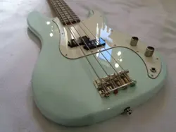 2021 FENDER SQUIER CLASSIC VIBE '60S PRECISION BASS LIMITED EDITION SONIC BLUE