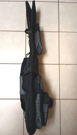 Fender "Deluxe Gig Bag" Padded Carrying Case for Electric Guitar (Medium)