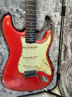 1964 FENDER STRATOCASTER 99% ORIGINAL 2ND OWNER RARE COLOR