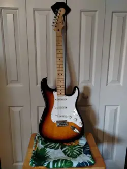2001 Fender Stratocaster. Played 2x. Still Have Original Bill of Sale $595 Mint!