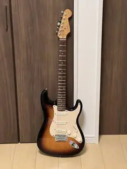 ● Squire by Fender Stratocaster Stratocaster Sunburst #QP0V5Z