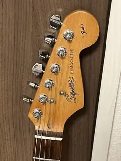 ● Squire by Fender Stratocaster Stratocaster Sunburst #QP0V5Z