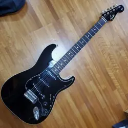 FENDER AERODYNE STRA