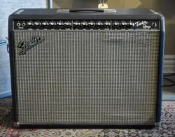 1990S FENDER TWIN COMBO AMP
