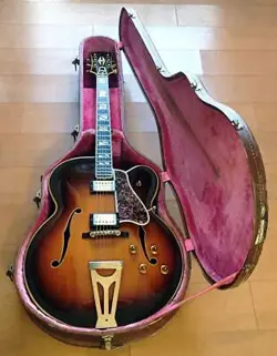 GIBSON SUPER 400 CES MADE IN 1958 BEST CONDITION HOLLOW GUITAR WITH HARD CASE