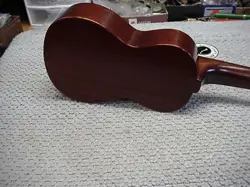 STYLE UKULELE