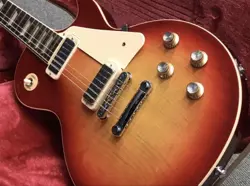 DELUXE 70S