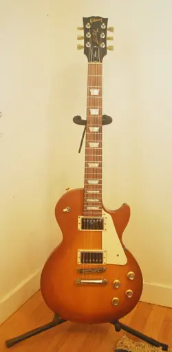 EXCELLENT W/GIG BAG