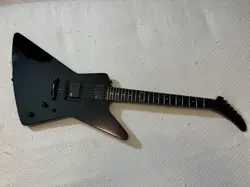 STRING SOLID BODY