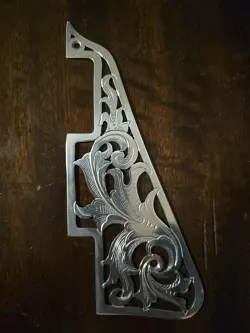 CUSTOM PICK GUARD