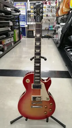 MAPLE/MAHOGANY W/ CASE