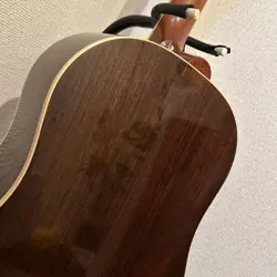ACOUSTIC GUITAR ROSEWOOD