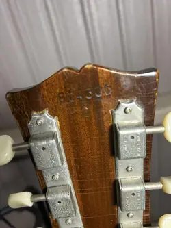 ADJUSTABLE SADDLE