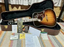 GIBSON HUMMINGBIRD VINTAGE SUNBURST SAFE DELIVERY FROM JAPAN