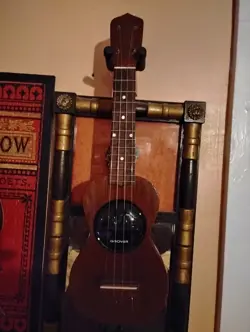 STYLE UKULELE C.