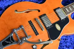 ES-335 BIGSBY