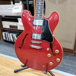 ES 335CH