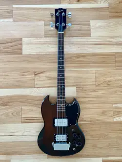 WALNUT FINISH