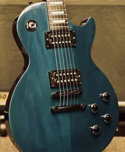 USED MAPLE+MAHOGANY TRANSLUCENT
