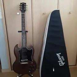 USED MINOR COSMETIC