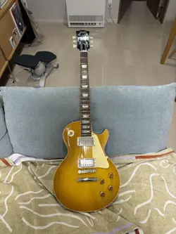 ULTIMATELY GIBSON CUSTOM