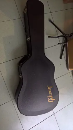 NEW WITH CASE