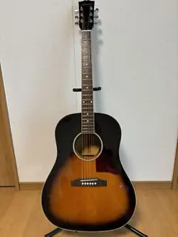 MORALES MJ-25 GIBSON J45 SERIES ADJUSTED ACOUSTIC GUITAR