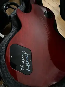 2005 USED GUITAR