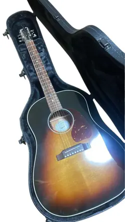 ACOUSTIC GUITAR VS