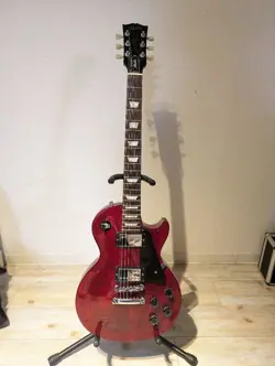 PAUL STUDIO MODEL