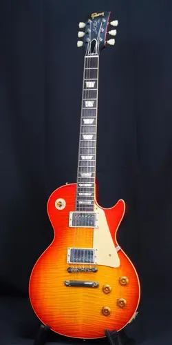 CUSTOM SHOP HAND