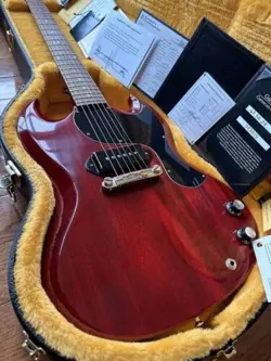 2023 GIBSON CUSTOM SHOP ‘63 SG JUNIOR LIGHTNING BAR - CHERRY RED