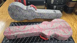 GIBSON LES PAUL HARDSHELL CASE PINK PAISLEY