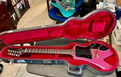 ELECTRIC GUITAR VIOLET