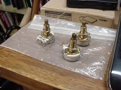 300K AUD POTENTIOMETERS