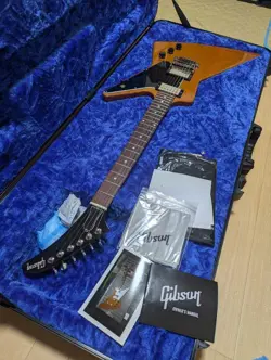 GIBSON EXPLORER ANTIQUE
