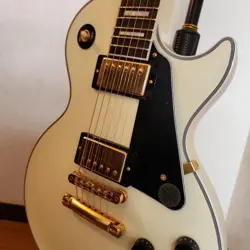 CUSTOM CLASSIC