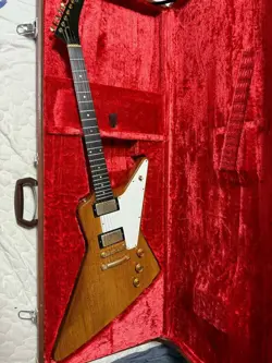 ELECTRIC GUITAR GIBSON EXPLORER 1976 NATURAL GOOD CONDITION