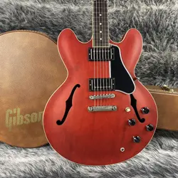 ES-335 SATIN CHERRY