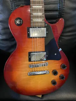 STUDIO- EXCELLENT CONDITION