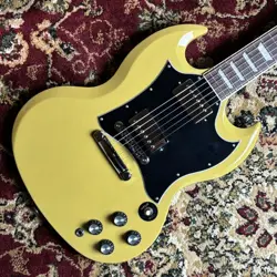 TV YELLOW #GG84L