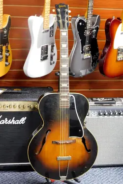 ACOUSTIC GUITAR W/